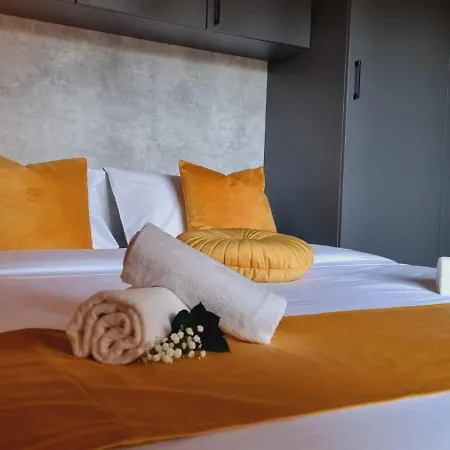 Mazurska Zatoka & - Nad Jeziorem Z Prywatna Plaza I Podgrzewanym Basenem Zewnetrznym, Mazury W Rytmie Slow Apartment