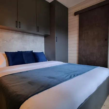 Mazurska Zatoka & - Nad Jeziorem Z Prywatna Plaza Apartment *